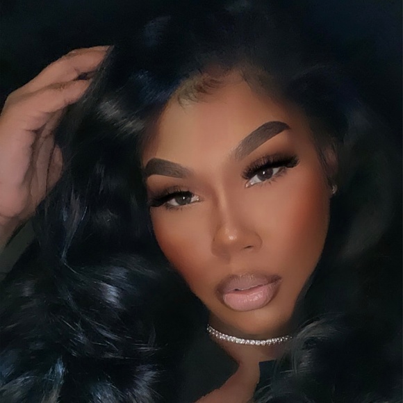 La_bella 🫶🏽🖤✨ - Picture 1 of 1